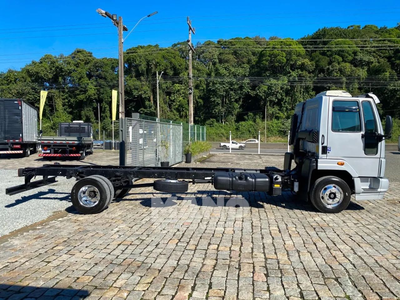 FORD Cargo 816 S 4x2 - Foto 3