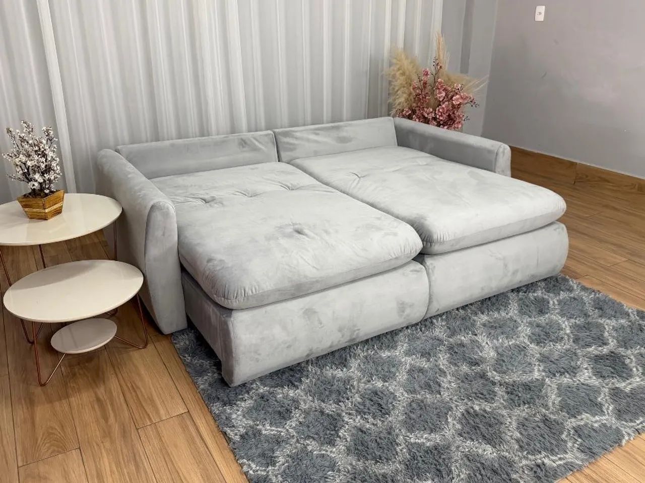 Sofá Cama Retrátil Reclinável Amaranto 2.30m Veludo Entrega Rápida - Foto 2