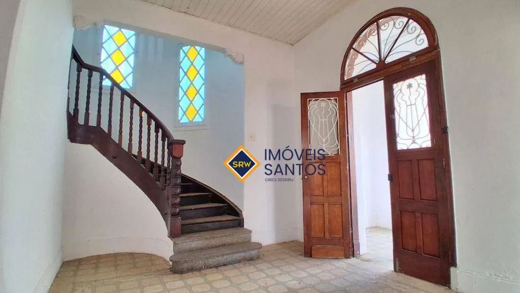 CASARÃO HISTÓRICO, COM 270 m², NO CENTRO DE AMPARO. - Foto 2