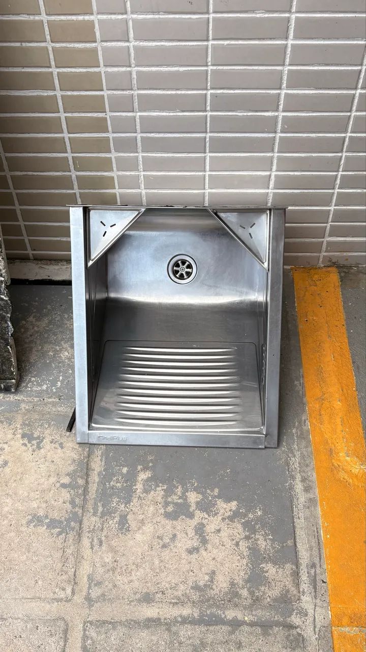 Lavatório de inox