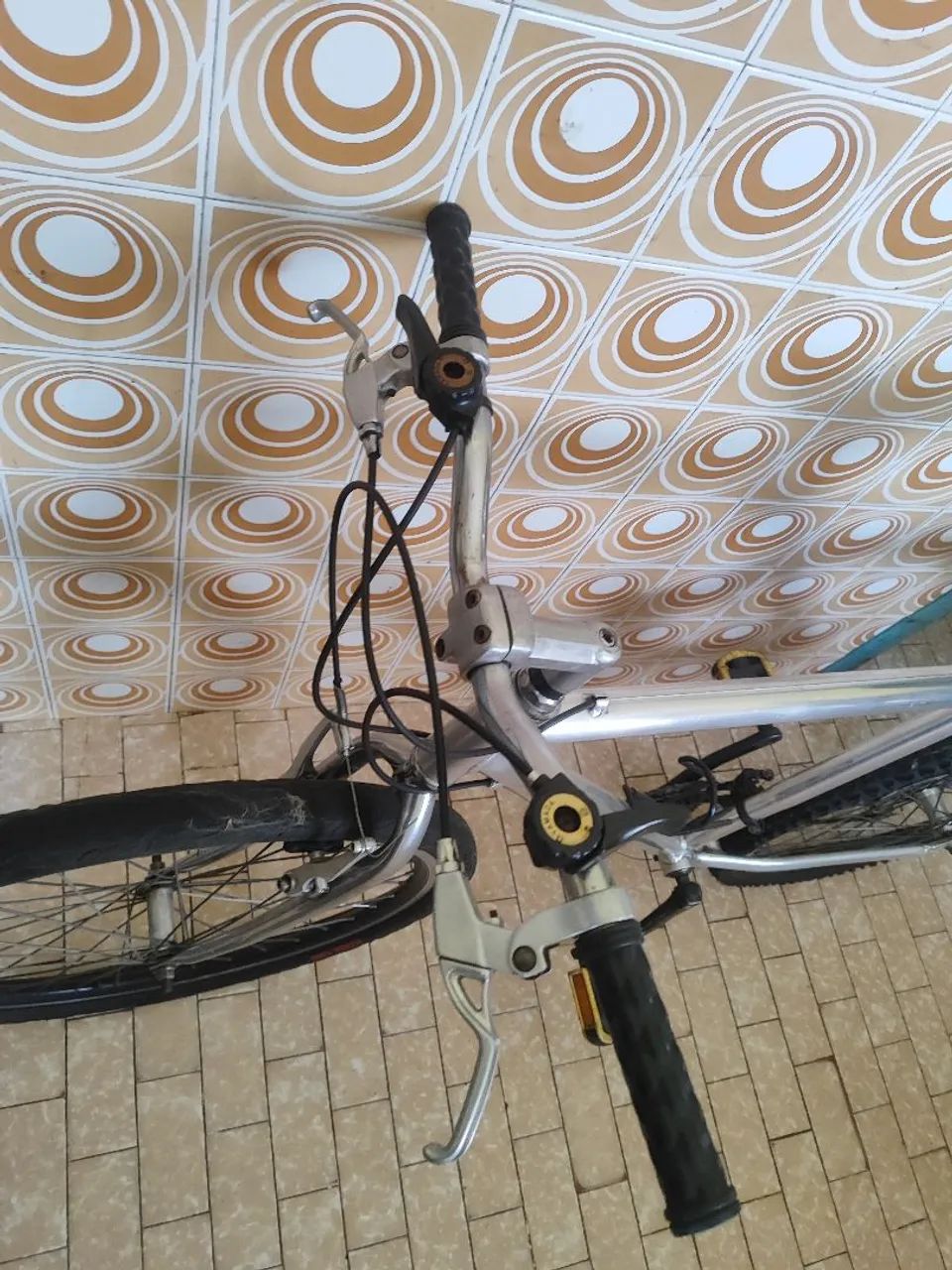 Bicicleta Aro 26 em Alumínio - Foto 4