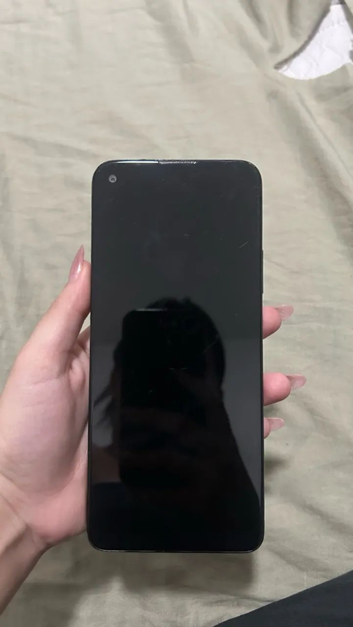 Celular com defeito 