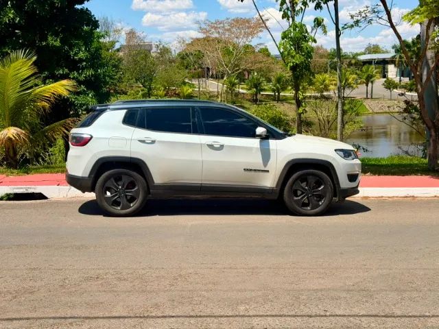 Jeep Compass Night Eagle 2.0 4X2 Flex 16V AUT 2018 - Foto 4