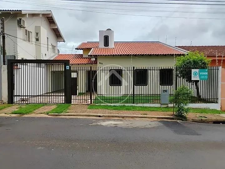 450 METROS DO CLUBE ESTORIL