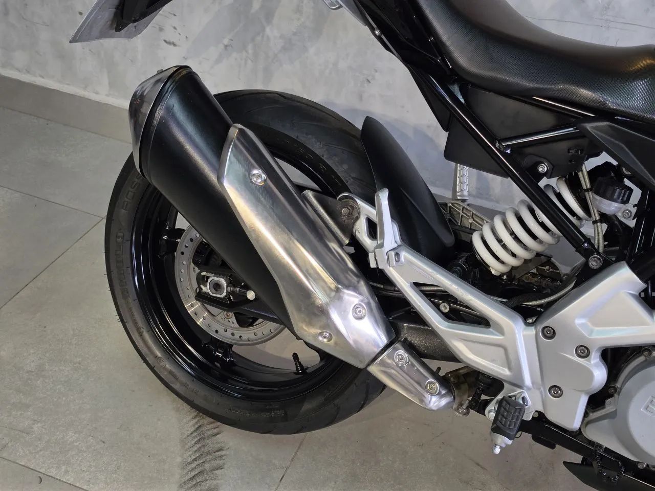 BMW G 310 R  - 2020 - Foto 4