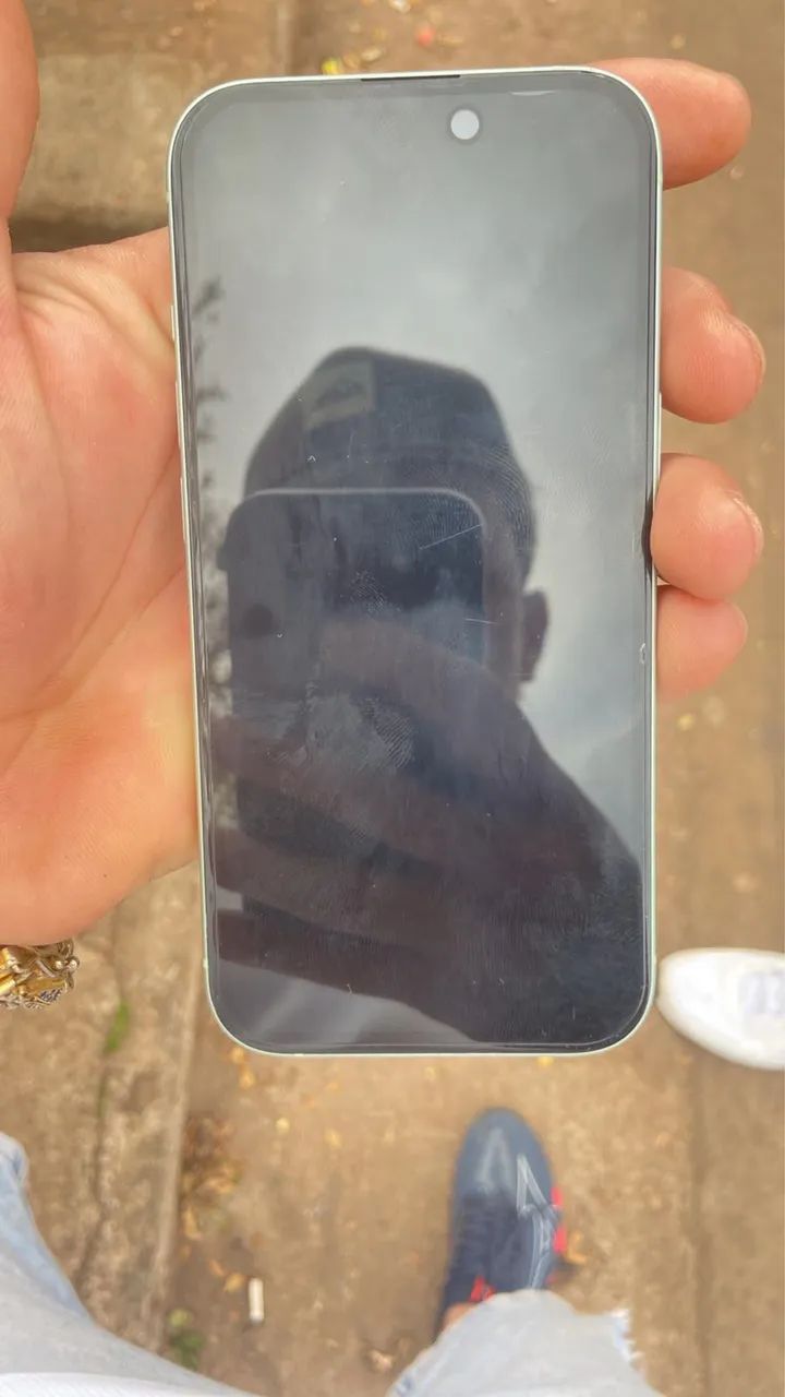 iPhone 15 plus 128gb