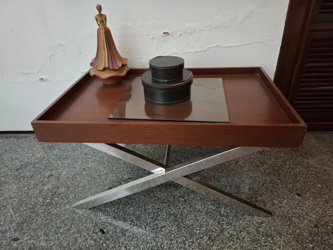 Mesa  de apoio para bebidas 