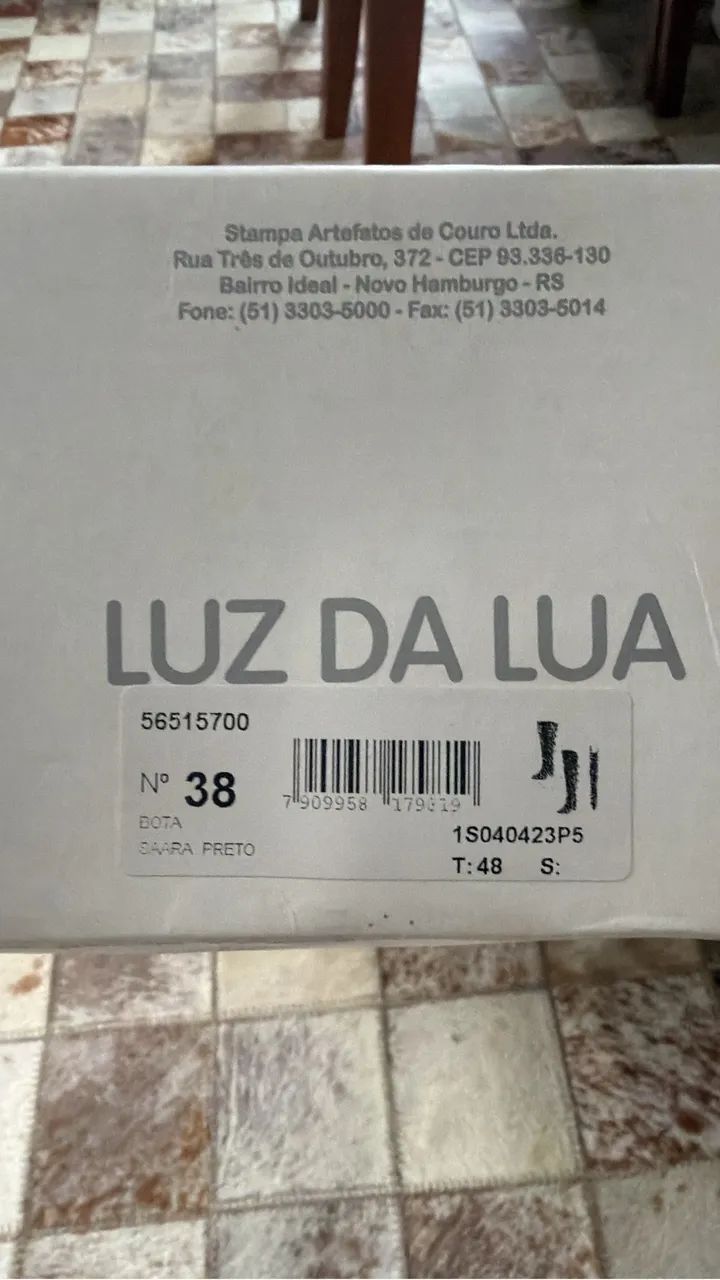 Vendo bota luz da lua usada somente uma vez nova  - Foto 2