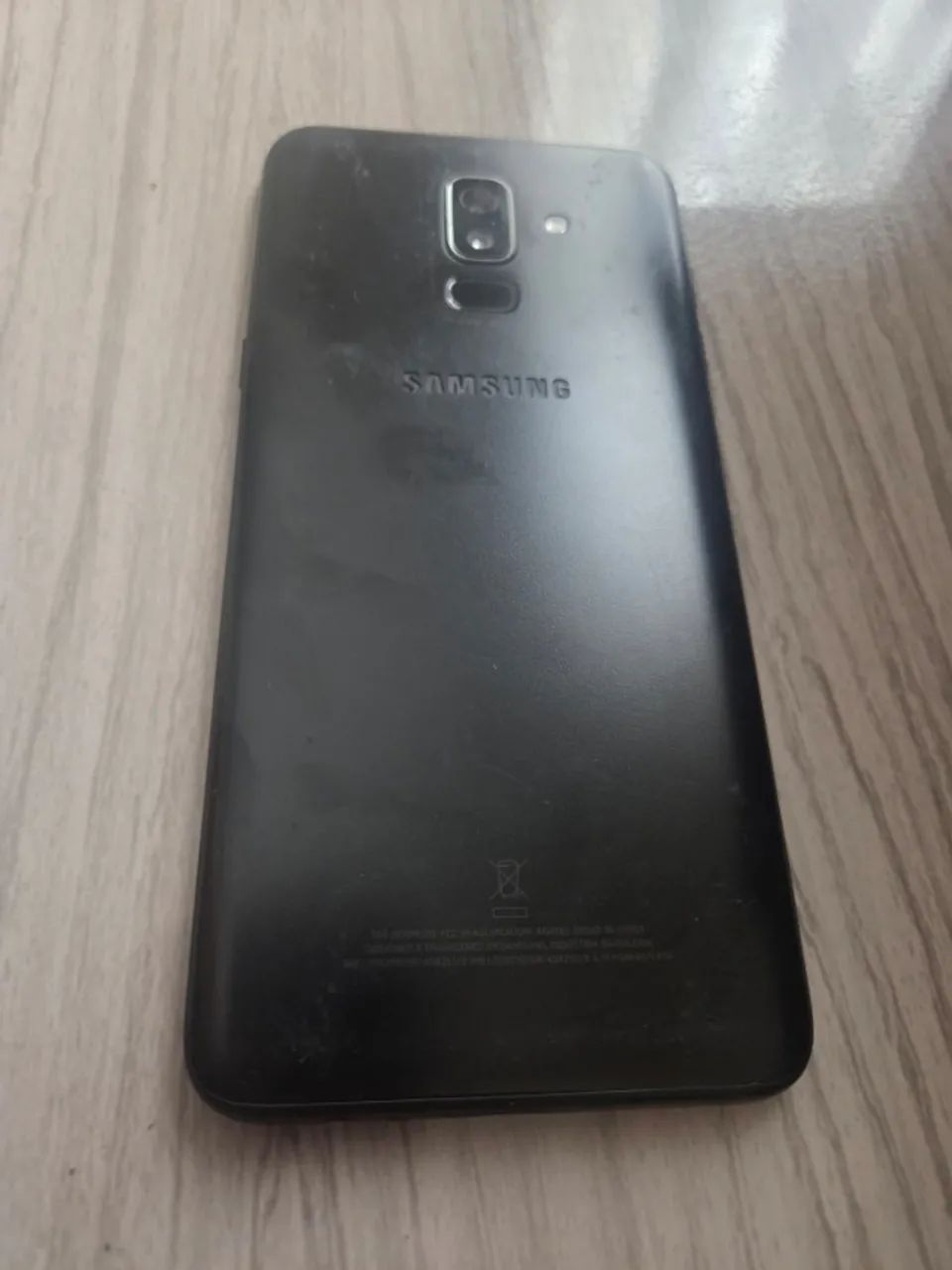 SAMSUNG J8 64GB - Foto 2