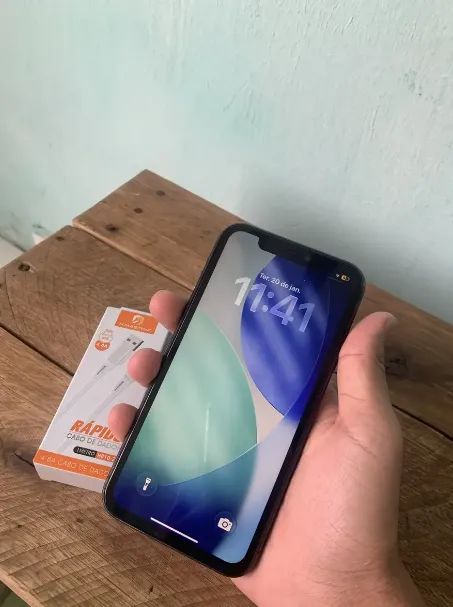 Apple Iphone 11 (64 Gb) - Preto - Foto 2