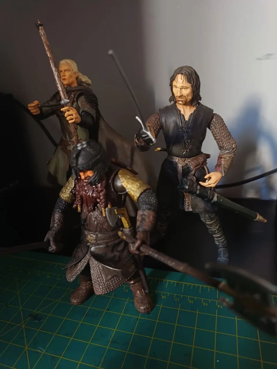 3 Bonecos Colecionáveis Senhor Dos Anéis  - Foto 2