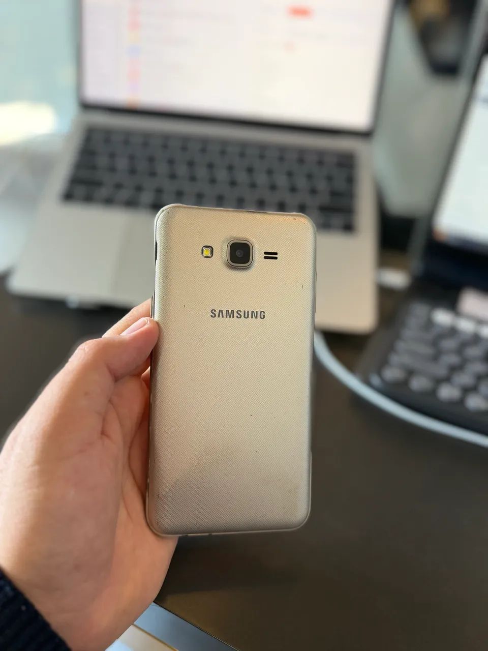 Celular Samsung J7 NEO - Foto 2
