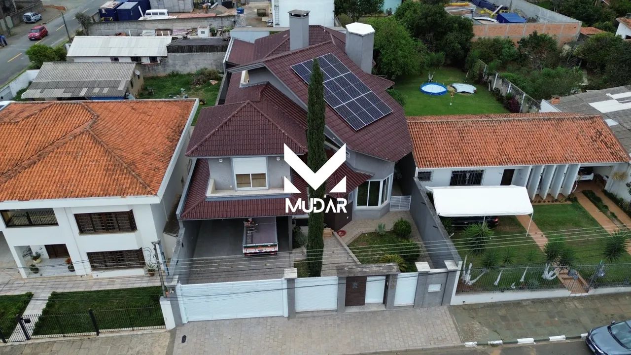 Casa de Alto Padrao com 5 Quartos, sendo 3 Suites - Foto 2