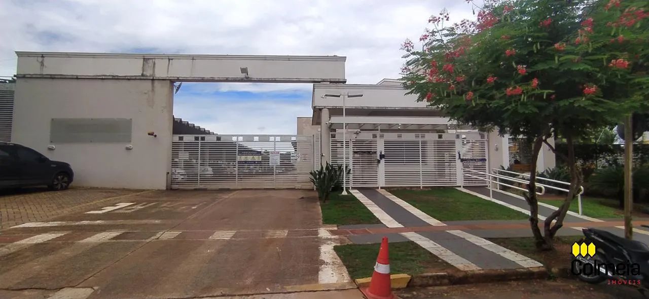 Apartamento amplo e aconchegante
