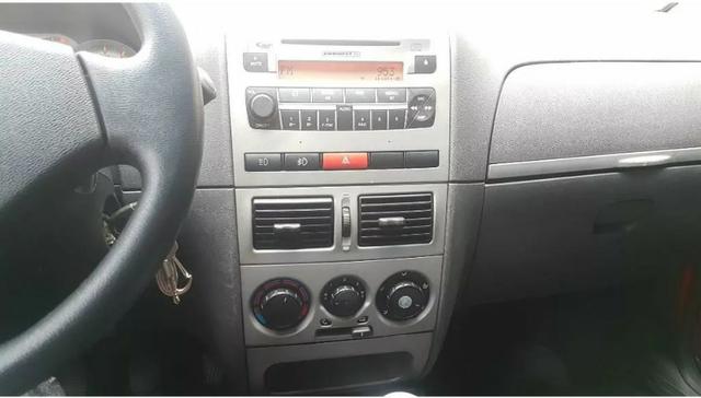 Fiat Strada Adventure 1.8 - Foto 2