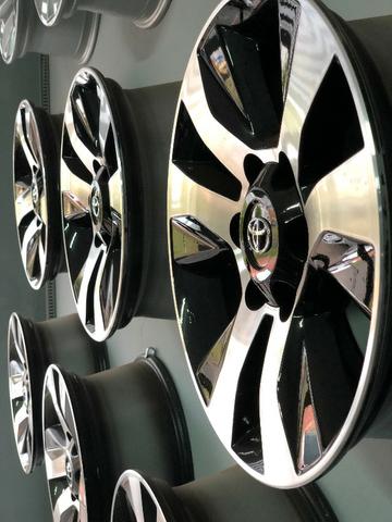 Rodas Aro 17 Toyota Hilux Original SRV Black Diamond - Foto 4