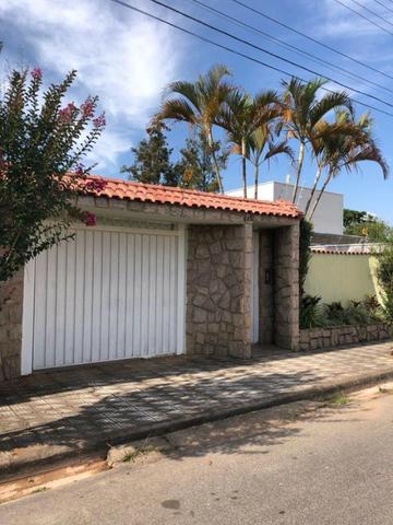 Aluga casa com 5 quartos no bairro Fátima II - Foto 3
