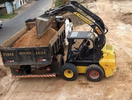 Mini-Carregadeira New Holland L218