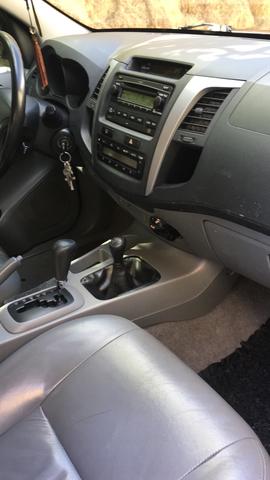 Vendo Hilux SRV - Foto 6
