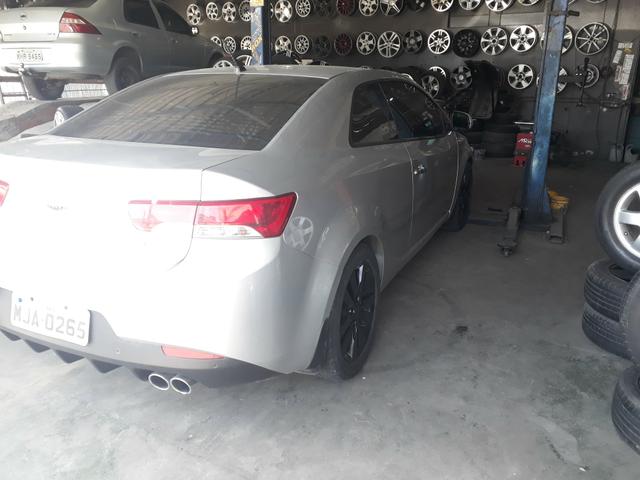 Kia cerato Koup 2.0 - Foto 5