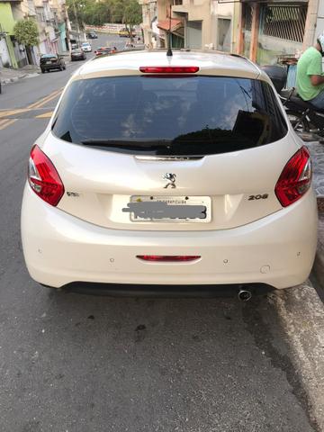Peugeot 208 - Foto 3