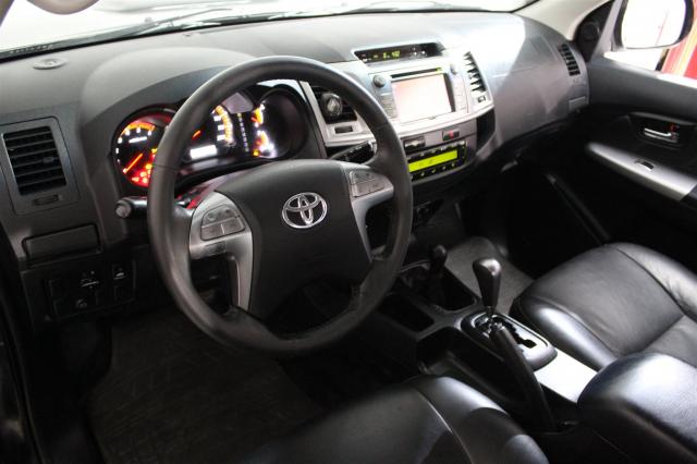 TOYOTA HILUX 2013/2014 3.0 SRV TOP 4X4 CD 16V TURBO INTERCOOLER DIESEL 4P AUTOMÁTICO - Foto 12