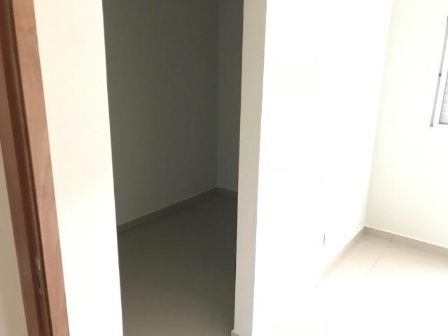 Casa nova 150m em condomínio fechado - suite - closet - area de churrasco - Foto 7