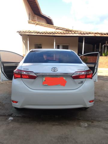 Vendo um Corolla