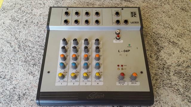 Mesa de som 4 canais