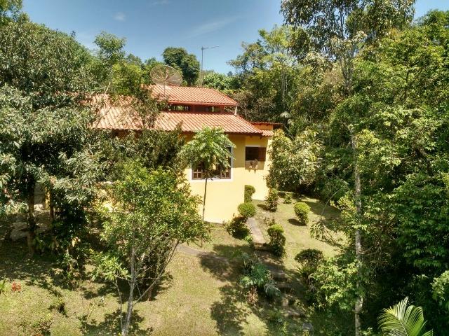 Chácara com casa de alto padrão e com linda e imensa piscina.(Tel. *) - Foto 6