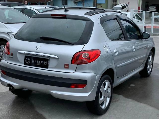 Peugeot 207 QUIKSILVER 1.4 - Foto 4