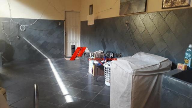 02 casas edificadas em lote de 360 m2 - no bairro N.S das Graças - Foto 2