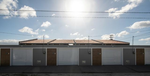 Casa com documentação gratis:2 quartos, 2 banheiros , suite master com espaço pra closet - Foto 3