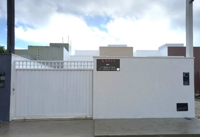 Casa no Sim com Três Quartos -Financiando uma suíte, sala ampla, terreno grande