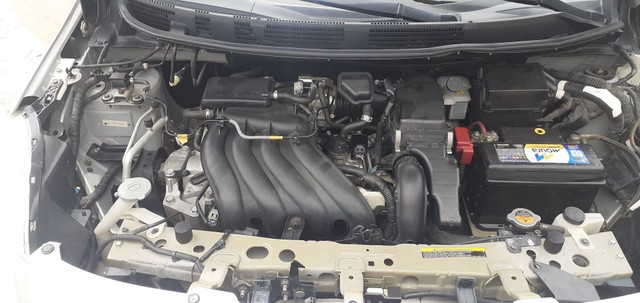 Nissan Versa SV 1.6 Flex Fuel