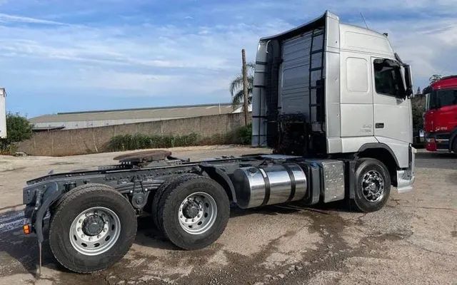 Volvo Fh 440 6x2 I Shift Ano 2010 + Bitrem 7 Eixos Facchini