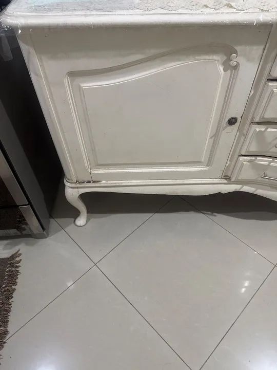 Vendo armário em madeira maciça - Foto 2
