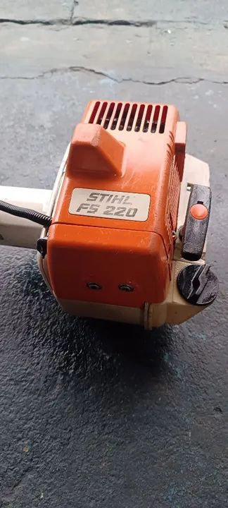 Roçadeira Stihl FS 220 - Foto 2