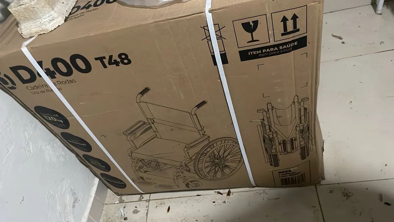 SUPER PREÇO Cadeira De Rodas Adulto Dobrável 120 Kg 48 Cm D400 Dellamed - Foto 5