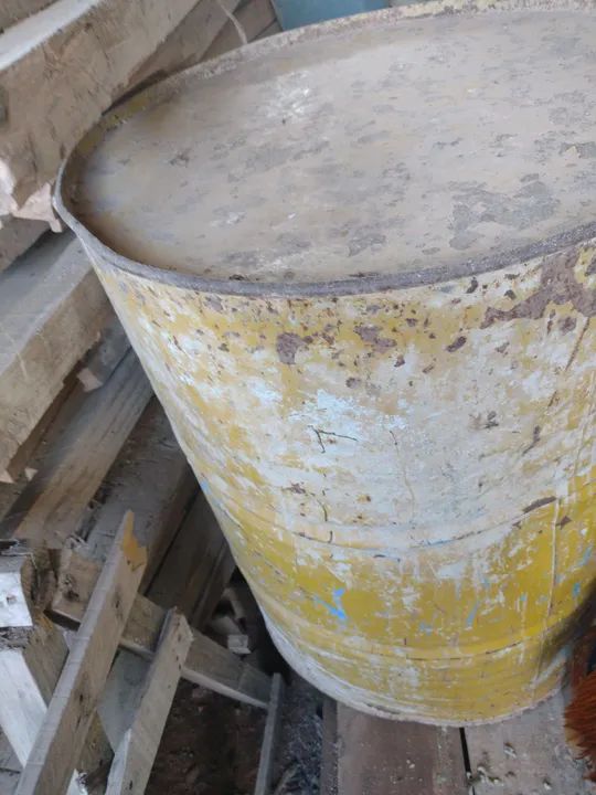 Barril de Ferro Usado - Foto 5