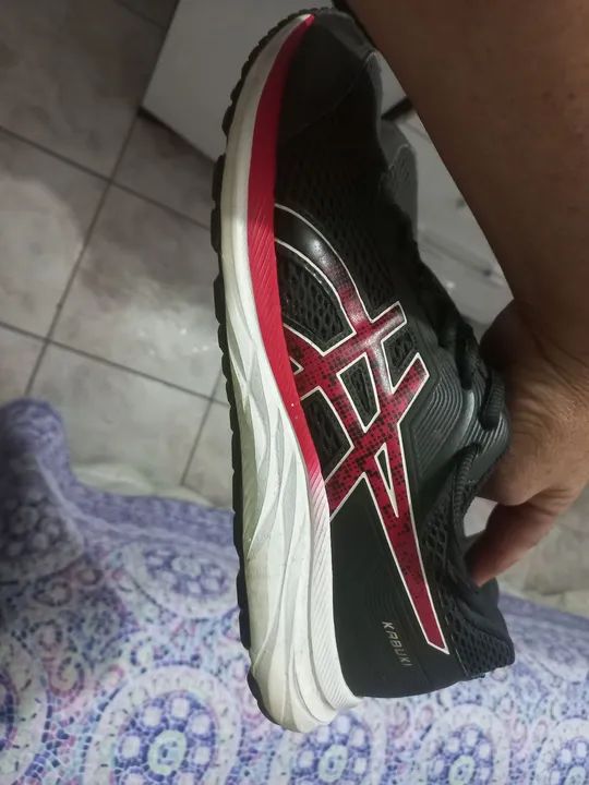 Tênis Asics 