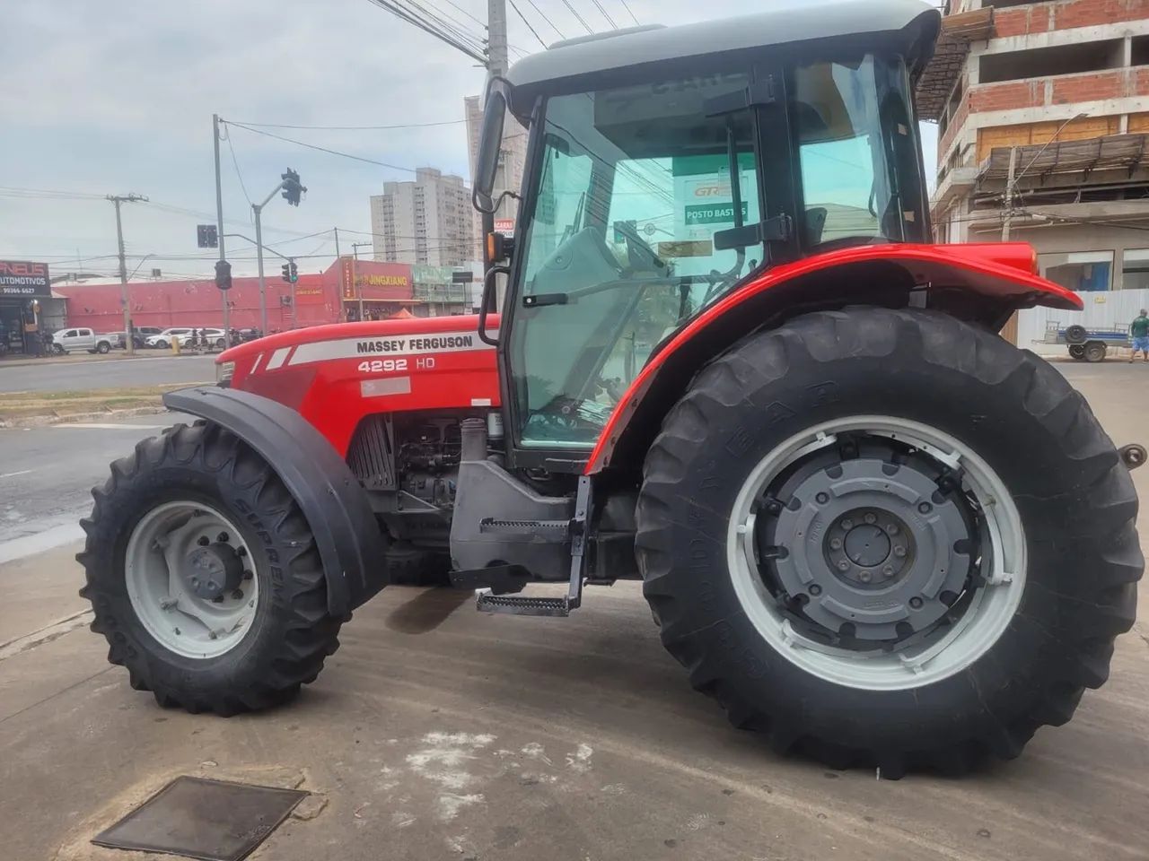 Trator Massey Ferguson Modelo 4292 4x4 Ano 2015 - Foto 4