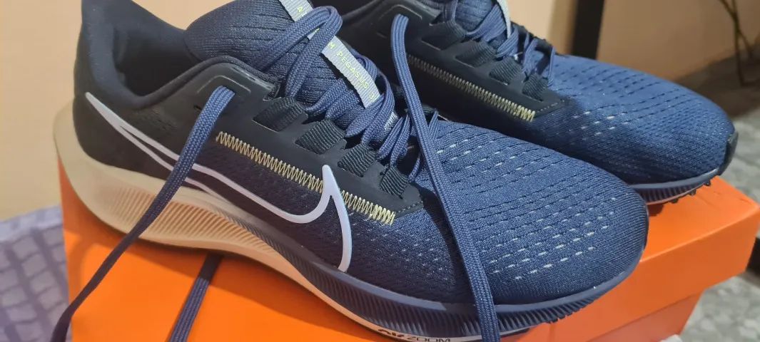 TENIS NIKE AIR ZOOM PEGASUS 38 - Foto 2