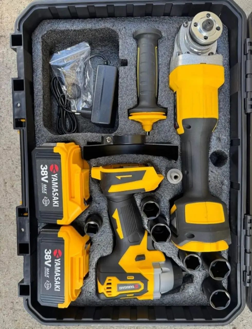 Kit 2 em 1 Chave de impacto + Parafusadeira  a bateria 38v 