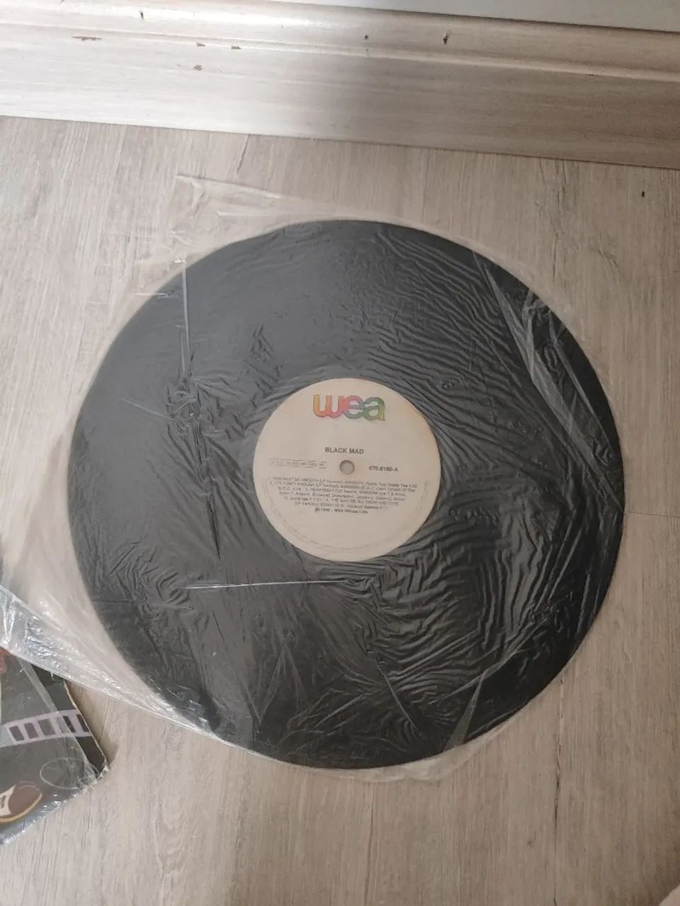 LP 1990 Black Mad 63824570385539121