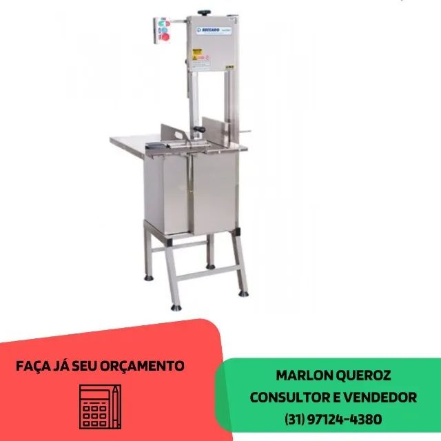 Serra Fita Beccaro com Pé para Carnes Bivolt