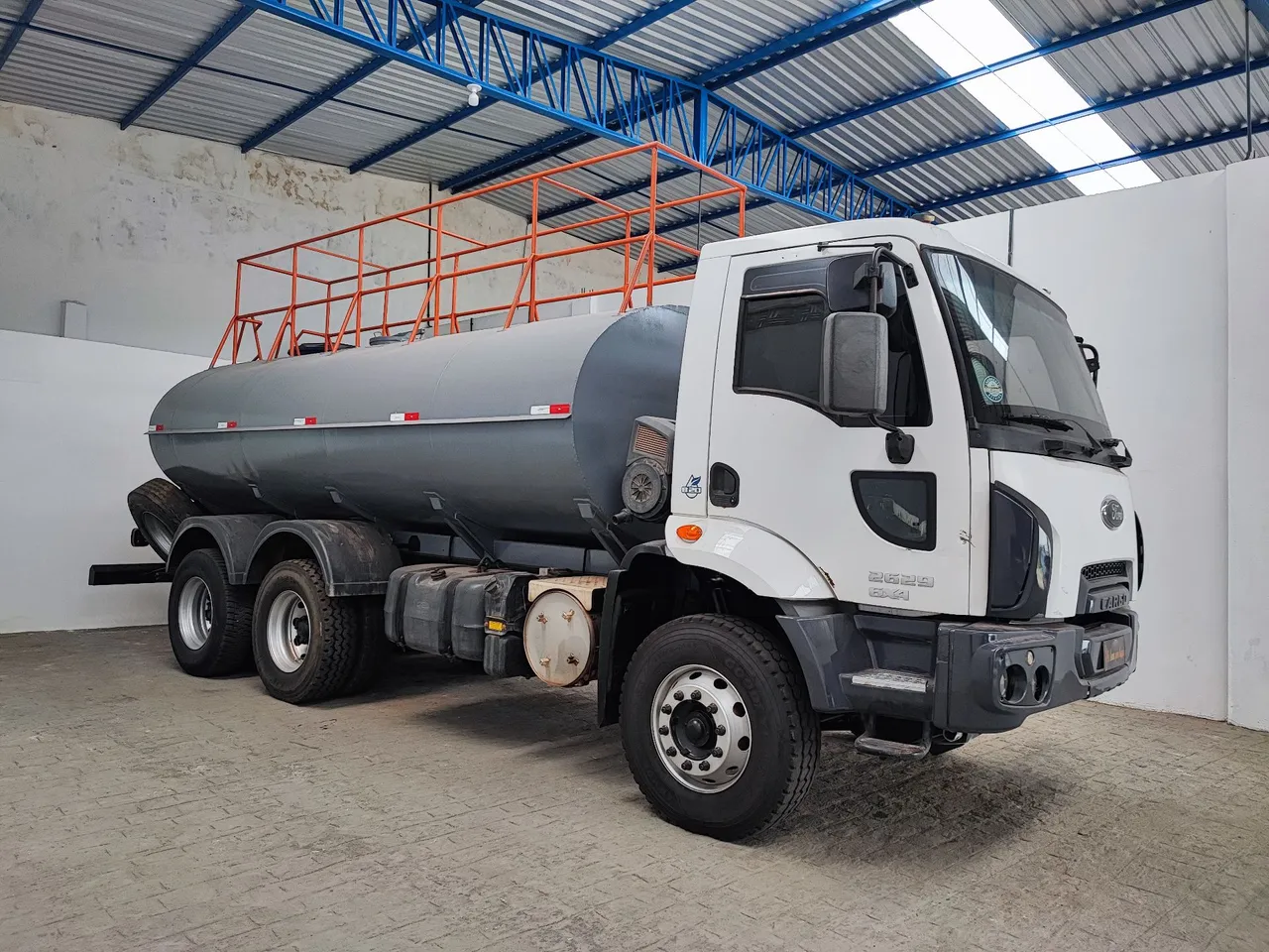 Ford cargo 2629 6x4 2014 único dono 