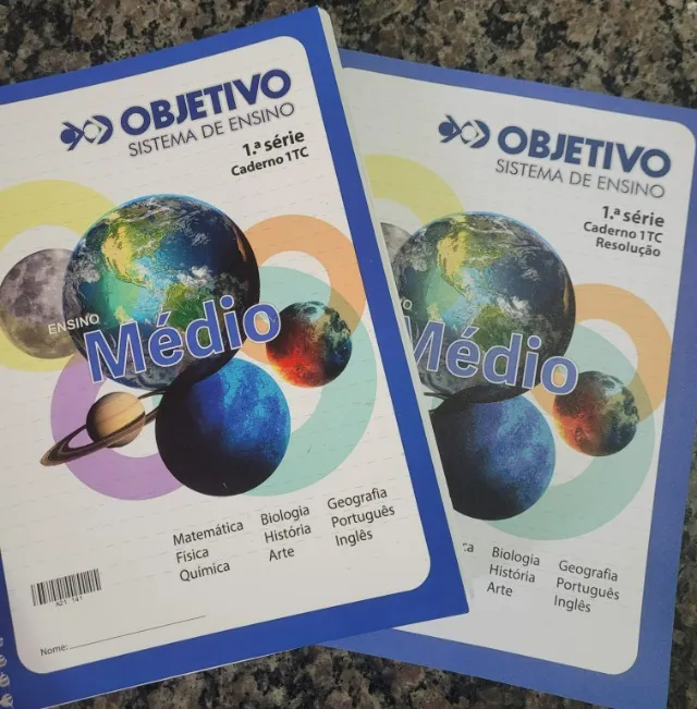 Cadernos de questões e respostas do Objetivo