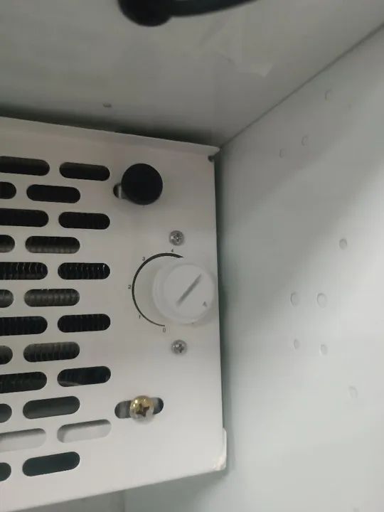 Freezer expositor vertical slin 220 volts 284 litros marca FRICON novo sem uso garantia - Foto 3