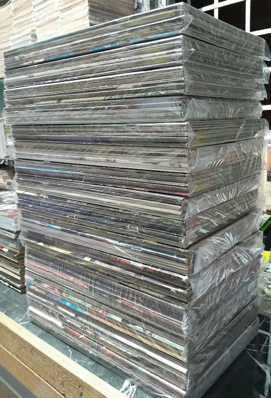 HQs Marvel MAX - Edições Especiais - Foto 2